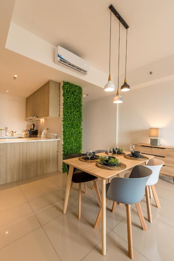 Apartment 海景房 Seaview 218 Macalister George Town